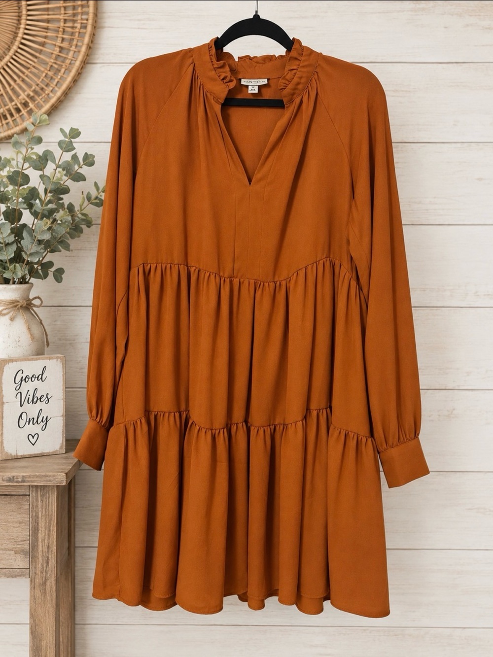 Women's Rust Long-Sleeve Tiered V-Neck Dress